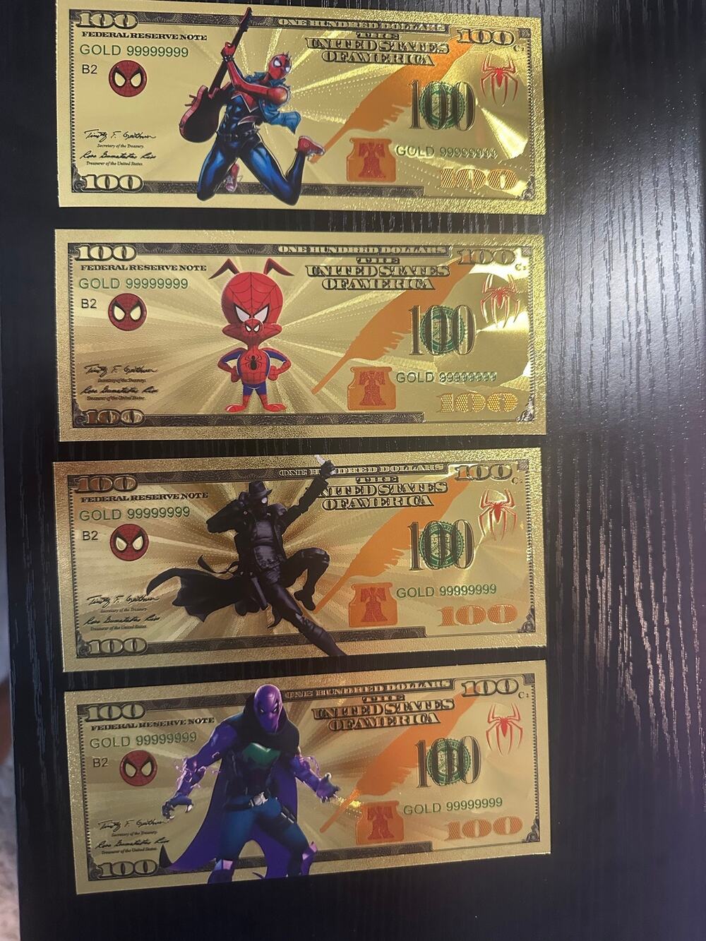 Spider-Man Spider-Verse 8 Piece Gold Foil Novelty Collectible Note Set